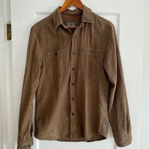 Royal Robbins Men’s Button Down Collared Shirt